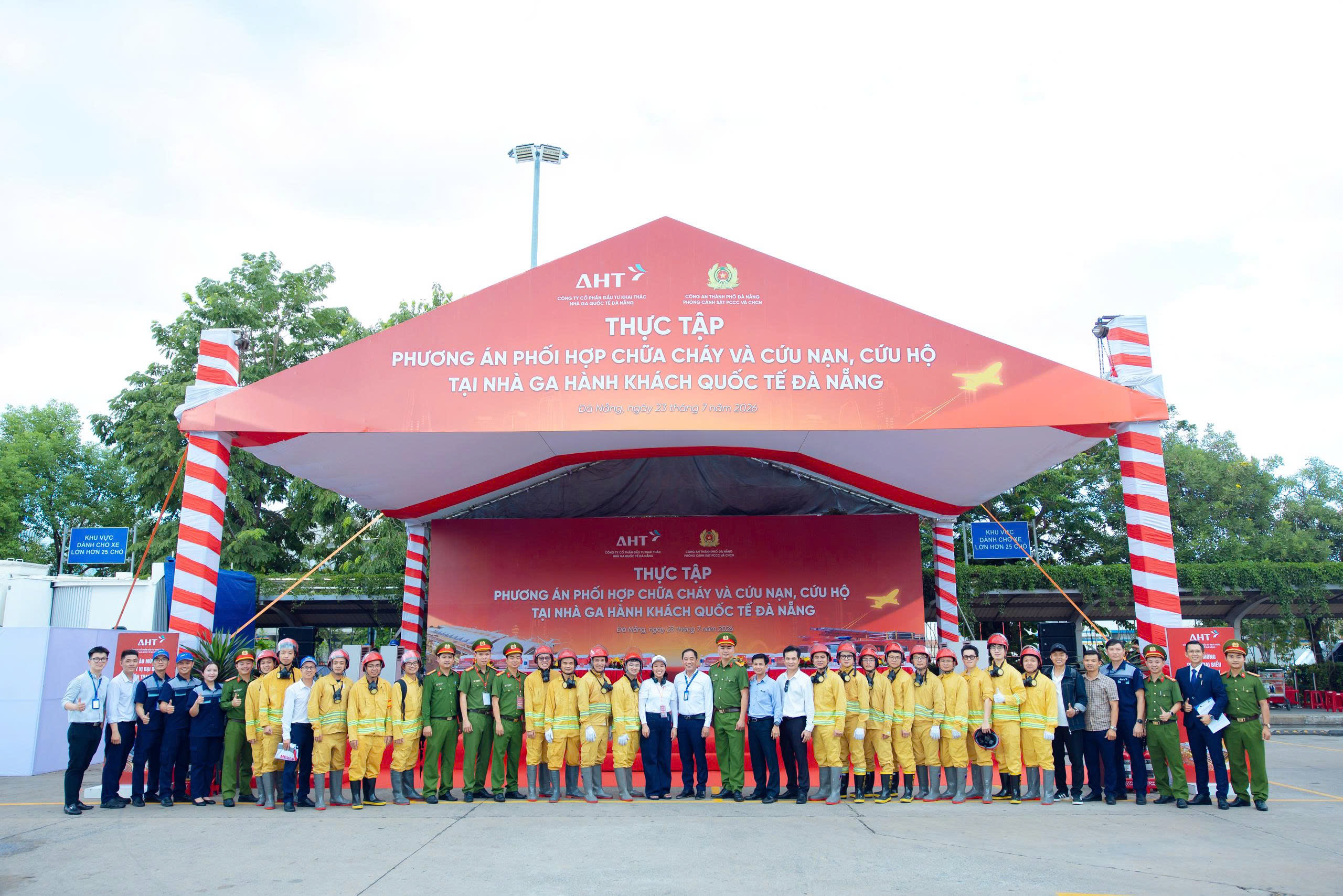 THỰC TẬP PHƯƠNG ÁN CHỮA CHÁY VÀ CỨU NẠN, CỨU HỘ TẠI NHÀ GA HÀNH KHÁCH QUỐC TẾ ĐÀ NẴNG